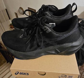 Used Asics Novablast 5 bike — image 5 of 8