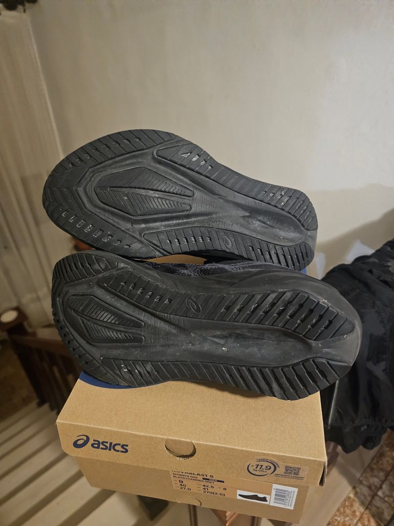 Used Asics Novablast 5 bike — image 8 of 8