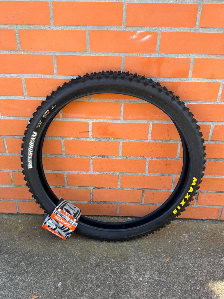 Used Maxxis WetScream 27.5x2.5 Super Tacky bike — image 5 of 6