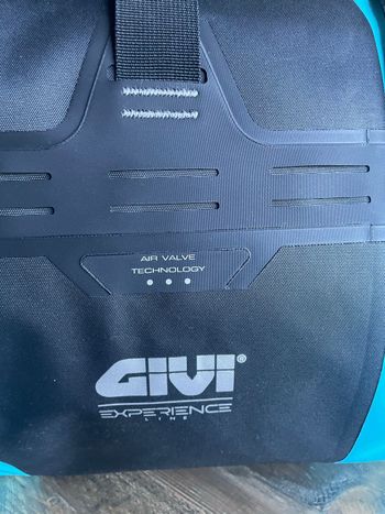 Used Givi Borsone da Bike picking 2026 bike — image 7 of 9