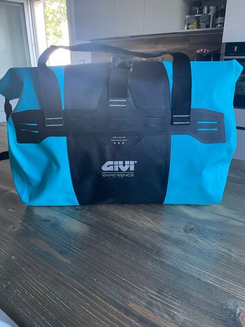 Used Givi Borsone da Bike picking 2026 bike — image 2 of 9