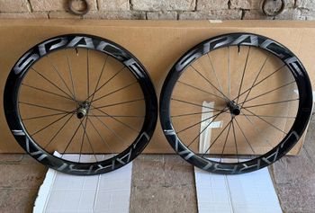 Używany Spacecarbon WS ROAD Revolution CarbonSpokes 48 54 2026 bike — zdjęcie 3 z 8