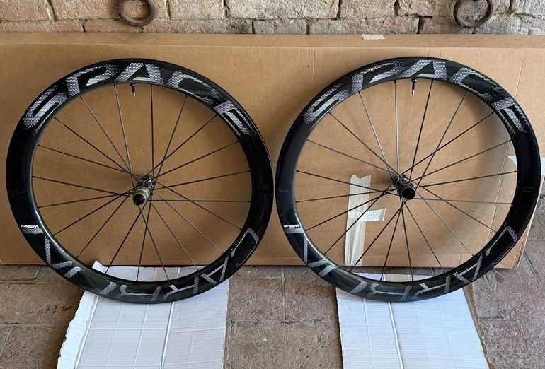 Używany Spacecarbon WS ROAD Revolution CarbonSpokes 48 54 2026 bike — zdjęcie 3 z 8