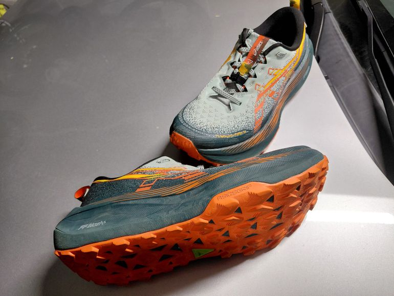 Używany Asics Trabuco Max 4 bike — zdjęcie 1 z 22