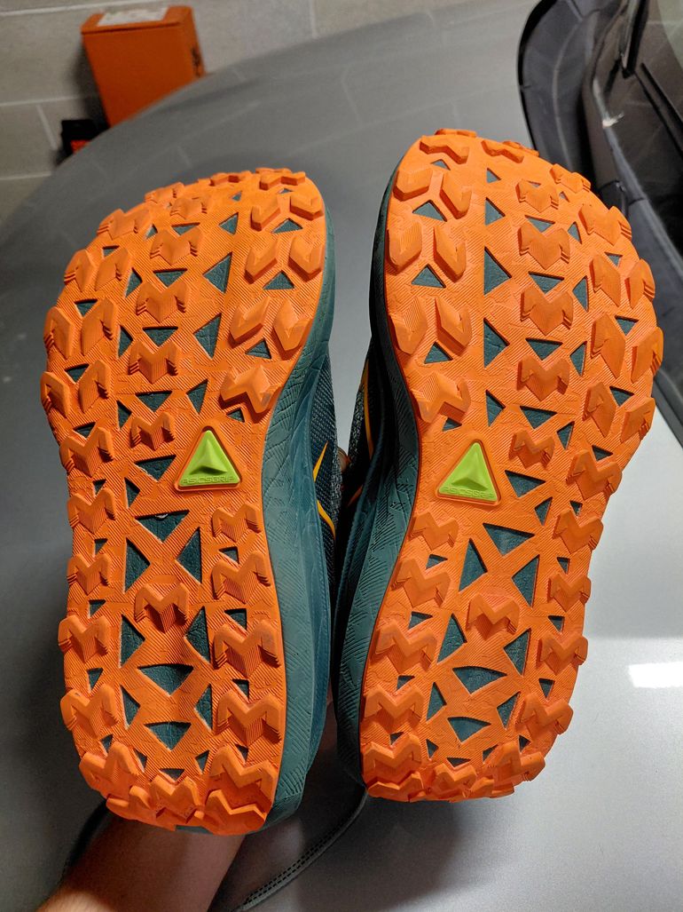 Używany Asics Trabuco Max 4 bike — zdjęcie 7 z 22