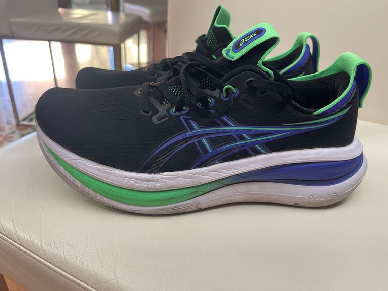 Używany Asics NIMBUS 28 2026 bike — zdjęcie 2 z 6