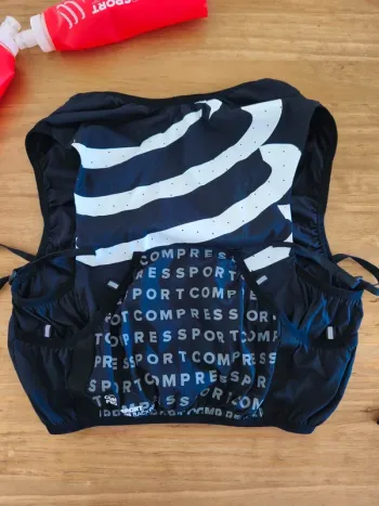Używany Compressport Ultrun S pack bike — zdjęcie 4 z 6