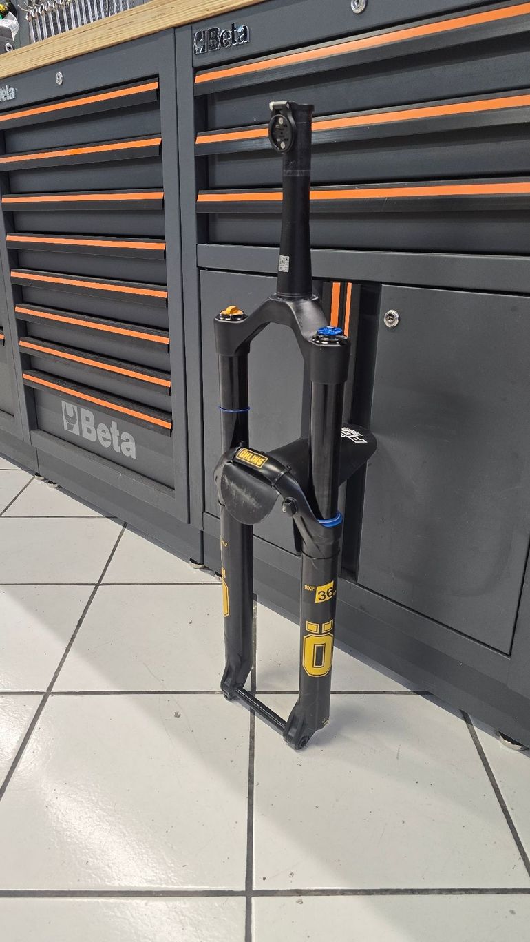 Öhlins RXF36 m.2 Air TTX18 29'/44/160 2025 bike d'occasion — image 2 sur 2