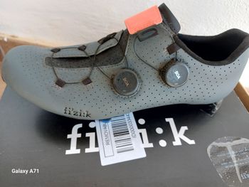 Used Fizik Vento Infinito 2025 bike — image 3 of 6