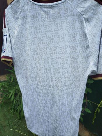 Used Adidas Maillot de l'Espagne 2026 bike — image 2 of 7