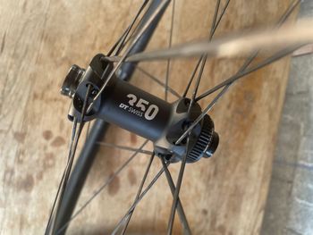 Używany Dt Swiss GR1600 Spline Gravel 700c 2025 bike — zdjęcie 3 z 14