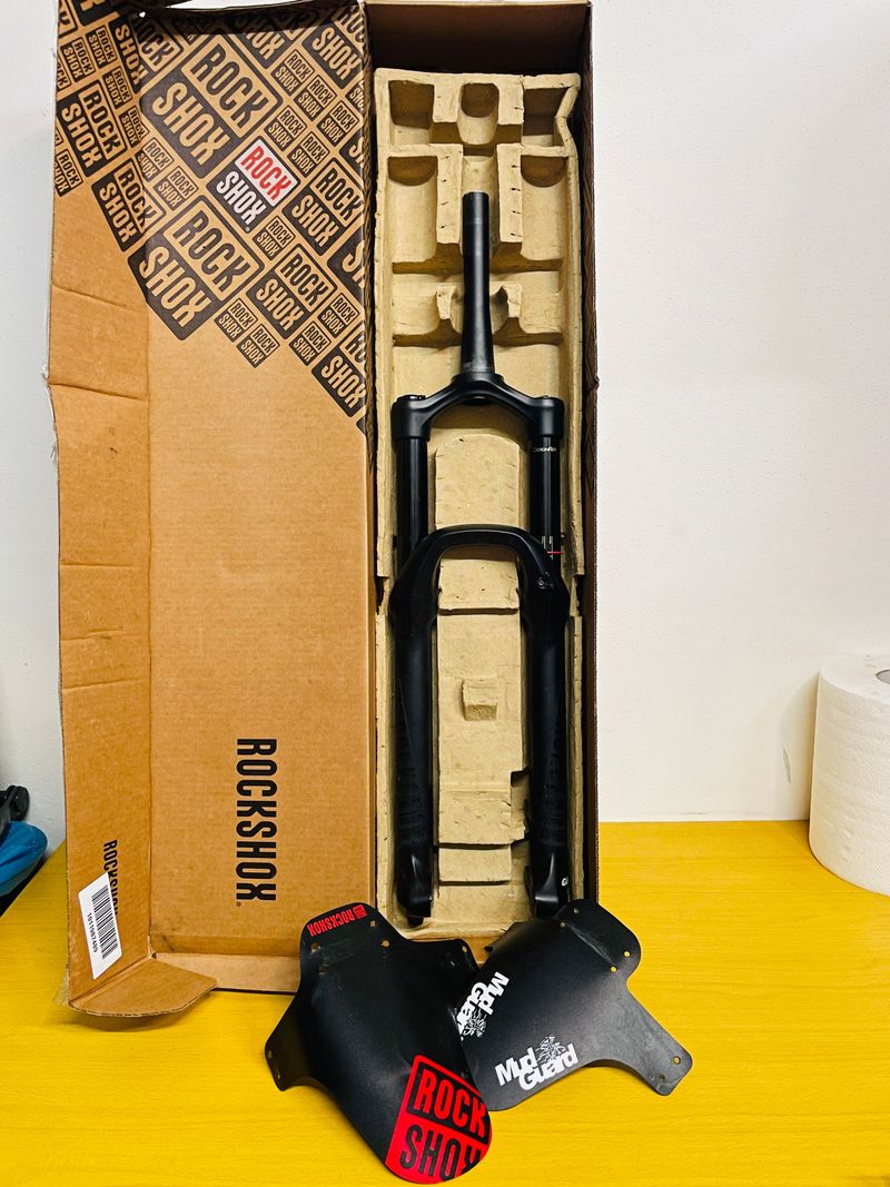 RockShox Yari 27.5 Fork 2024 Fork d'occasion