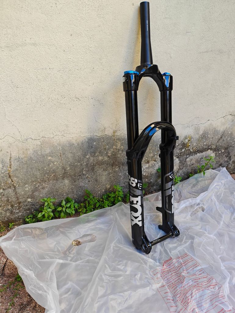 Used Fox 38 Performance bike — image 1 of 4