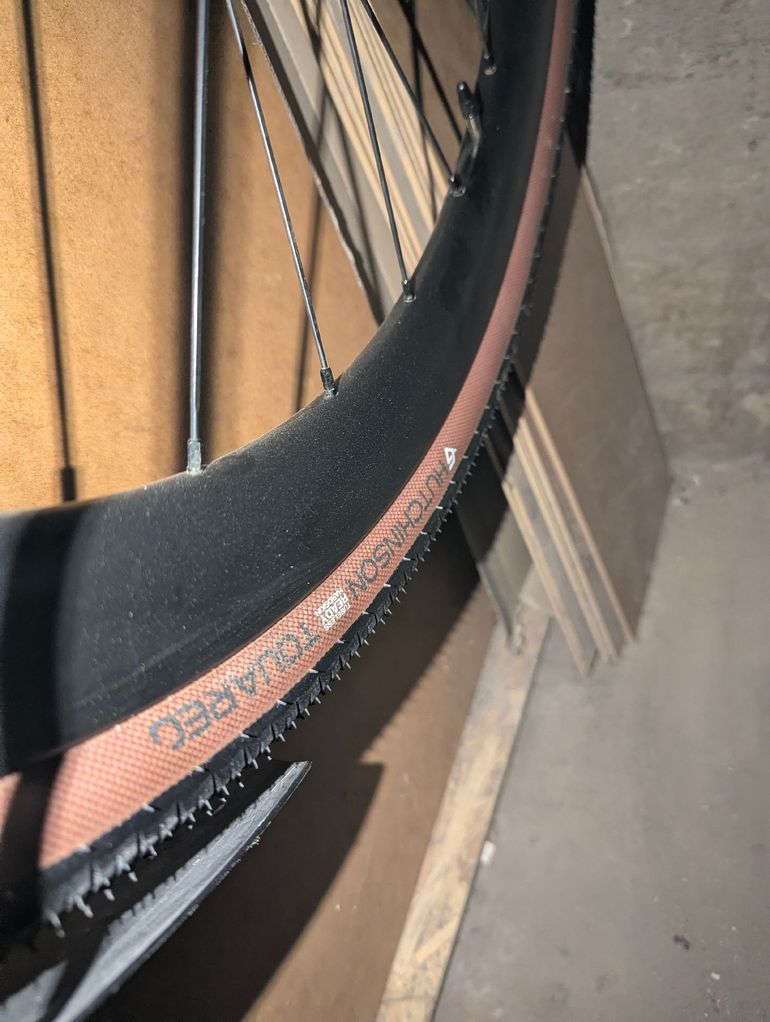 Used Hutchinson Touareg 40 mm Tubeless 2026 bike — image 1 of 2