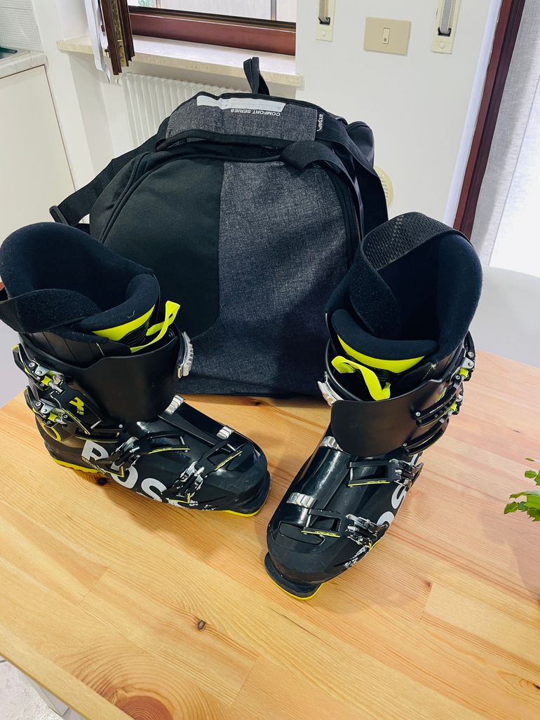 Używany Rossignol Boot + Helmet + Goggles + Bag 2021 bike — zdjęcie 2 z 7