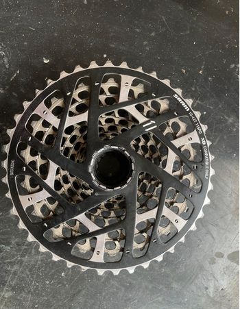 Used Sram XX1 XG1199 10-42T 11 Speed bike — image 3 of 10