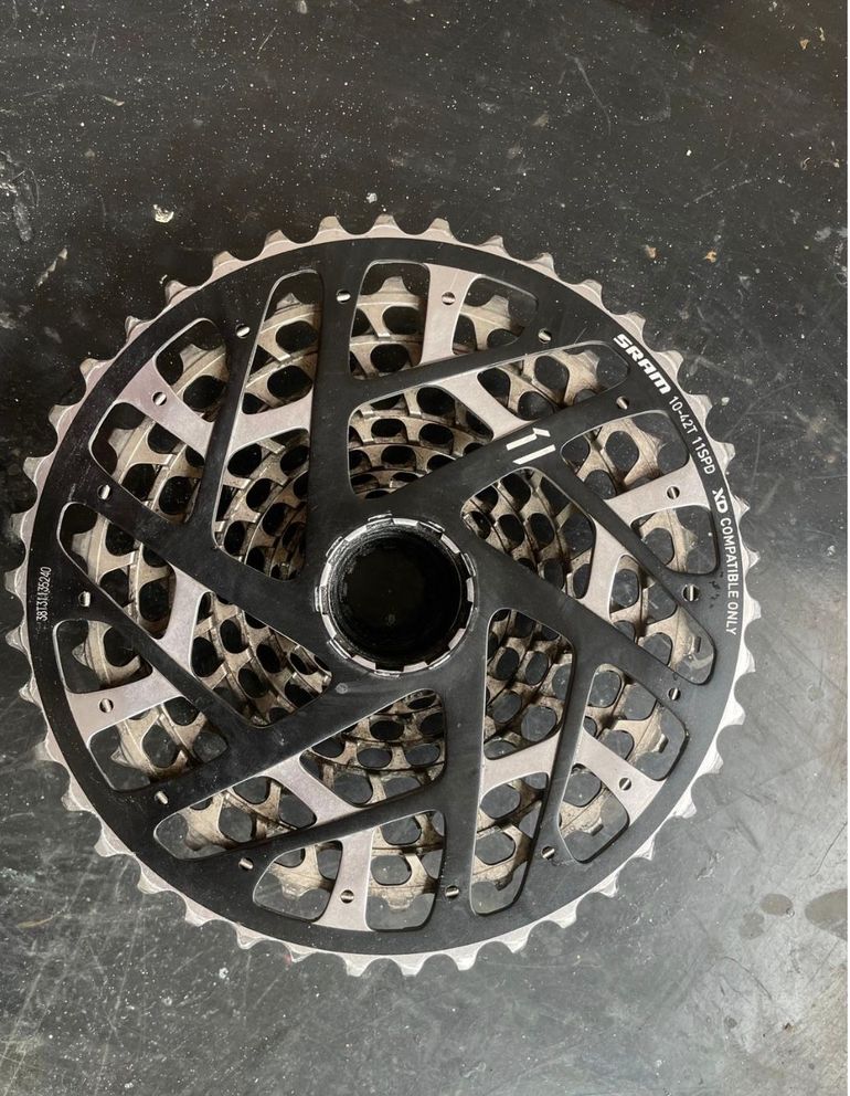 Used Sram XX1 XG1199 10-42T 11 Speed bike — image 3 of 10