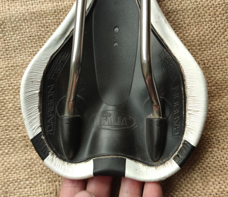 Used Selle Italia Pinarello Most XLR XP Saddle White Black Carbon Fibre bike — image 3 of 7