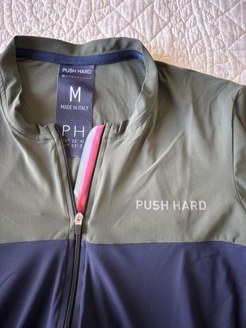 Used push hard cosmo 2025 bike — image 3 of 7