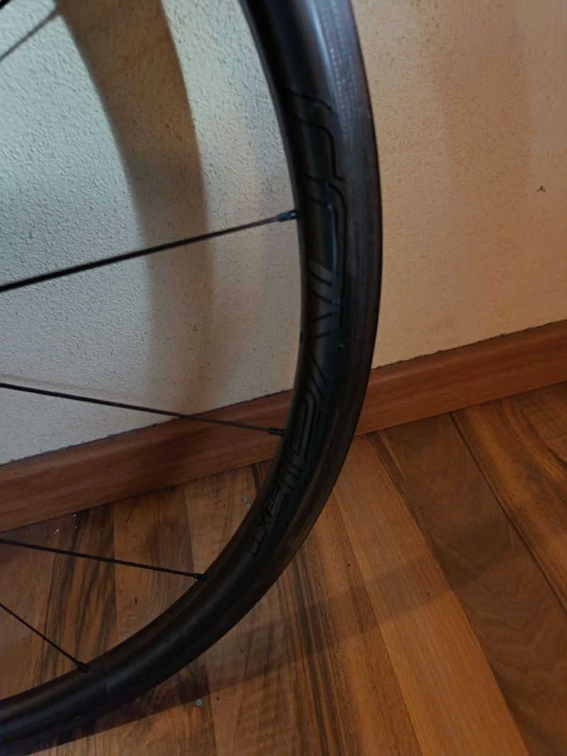 Used Roval clx32 rim bike — image 5 of 5