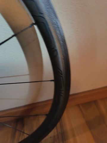 Used Roval clx32 rim bike — image 4 of 5
