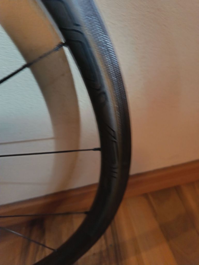 Used Roval clx32 rim bike — image 4 of 5