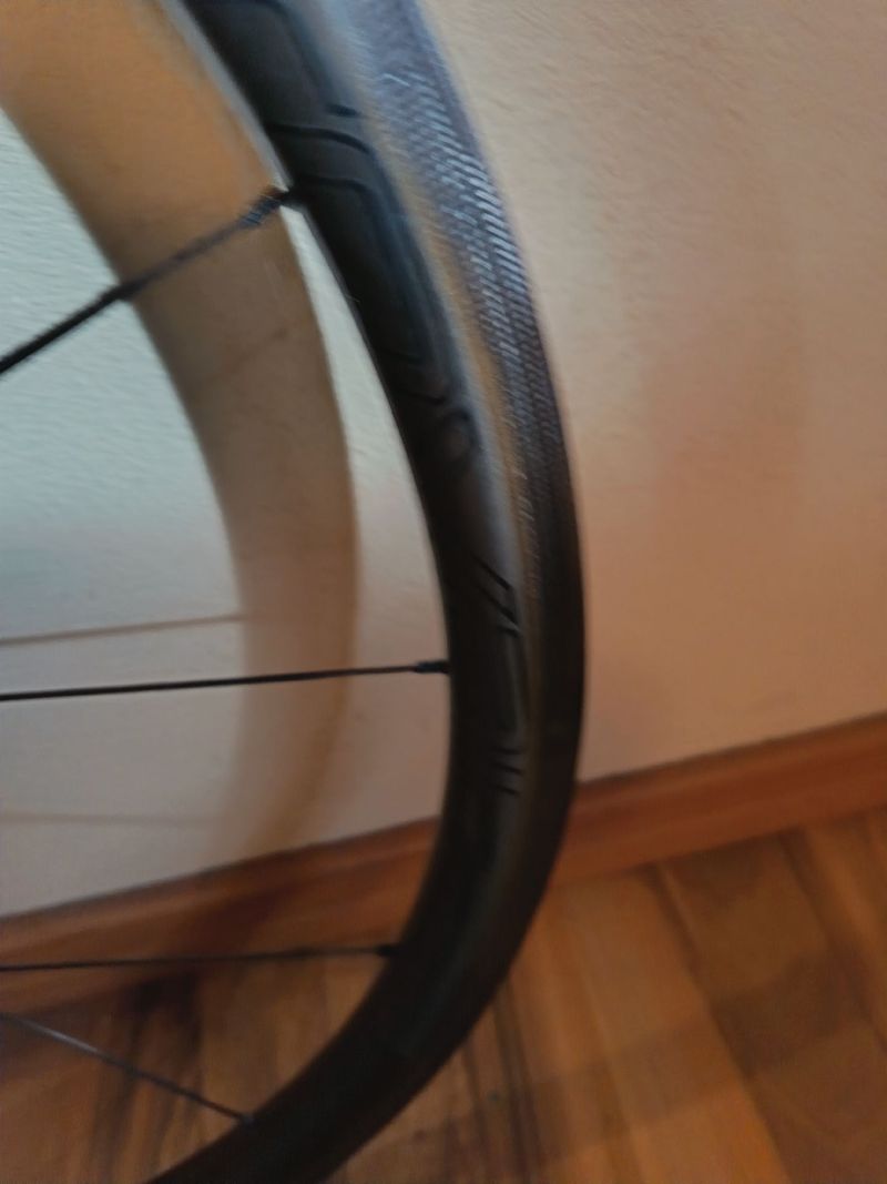 Used Roval clx32 rim bike — image 4 of 5