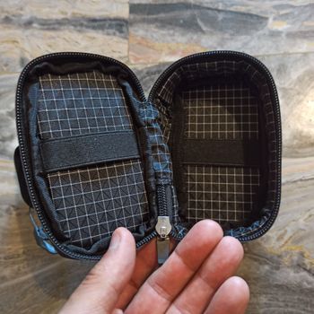 Używany RIDEHAUL Under Seat Bag 0.5L bike — zdjęcie 6 z 8