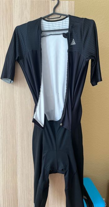 Used rule 28 Racesuit 2024 bike — image 2 of 6