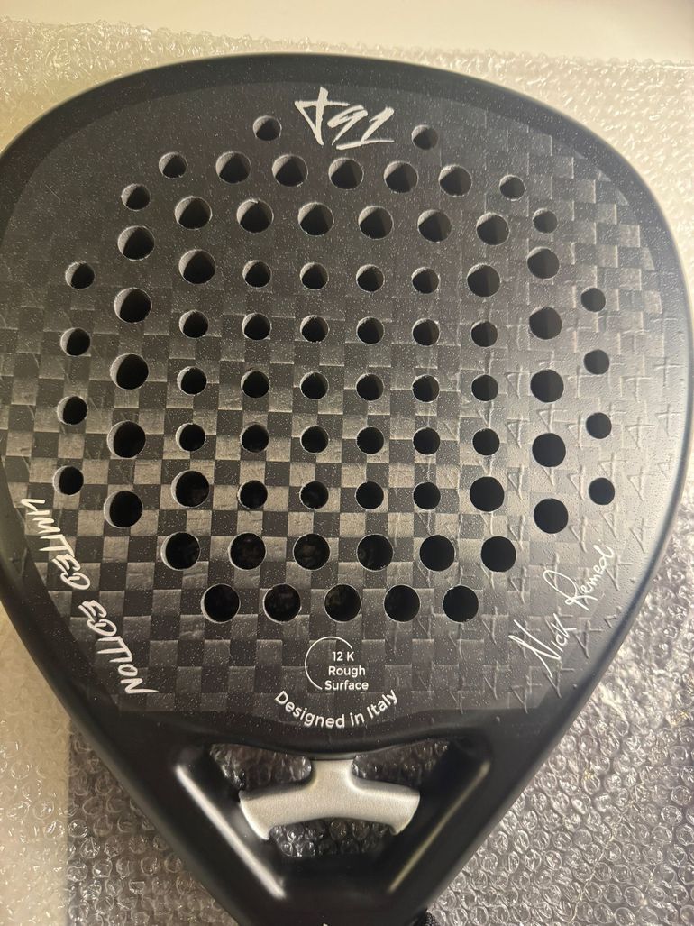 Używany T91 Racchetta da padel Limited Edition x Nick Remedi bike — zdjęcie 3 z 6