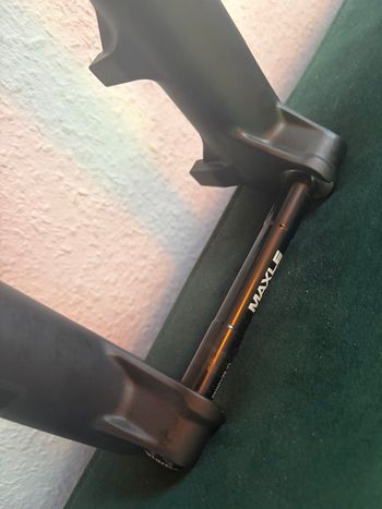 Used RockShox REBA 110mm 2025 bike — image 6 of 9