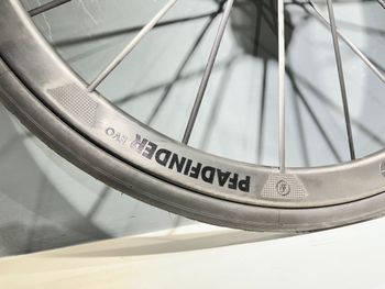 Used Lightweight Pfadfinder Evo Wheelset 2025 bike — image 8 of 11