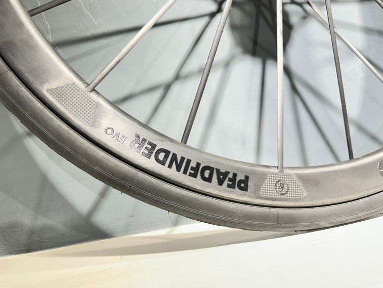 Used Lightweight Pfadfinder Evo Wheelset 2025 bike — image 8 of 11
