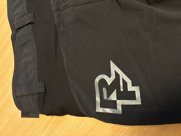 Używany Race Face Shorts Trigger M Pant Hose bike — zdjęcie 2 z 3