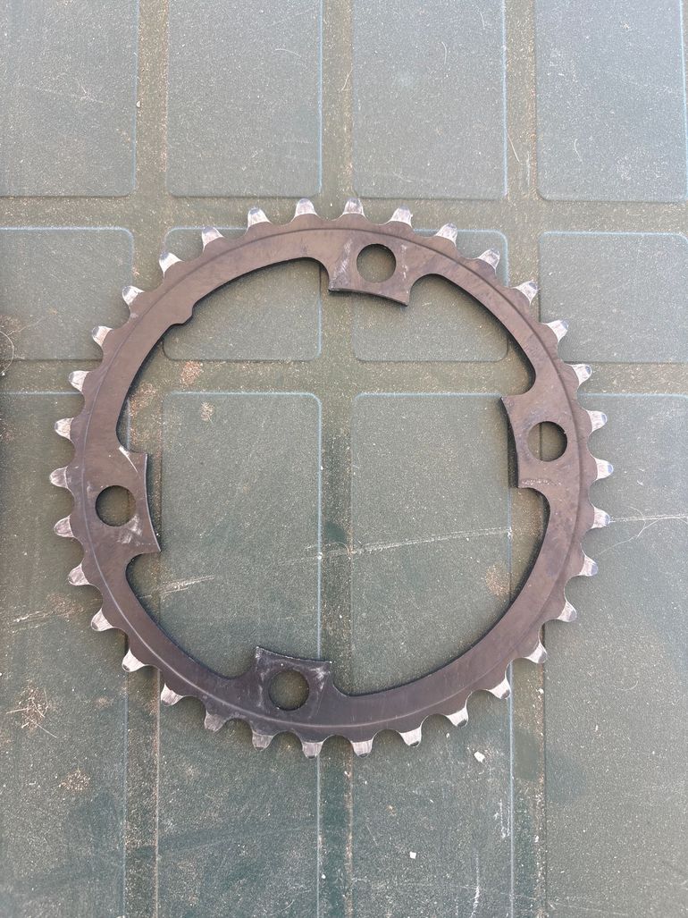 Używany Shimano Ultegra 50-34 Chainrings bike — zdjęcie 2 z 4
