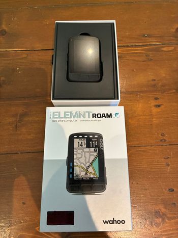 Used Wahoo ELEMNT ROAM 3 GPS Bike Computer 2023 bike