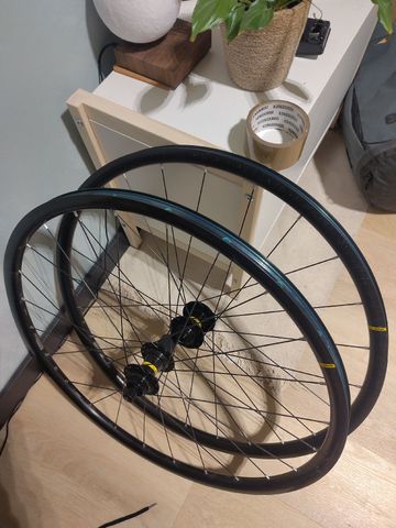 Gebrauchtes Mavic Allroad Disc Wheelset 2025 Wheels