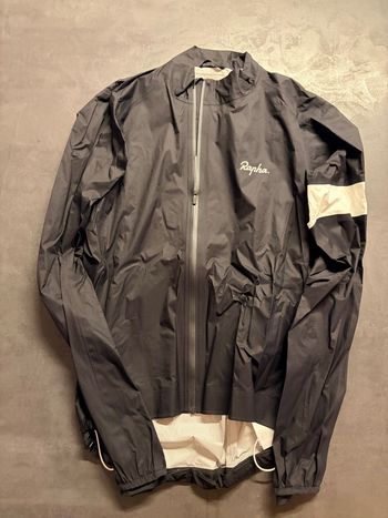 Używany Rapha Core Rain Jacket 2023 bike