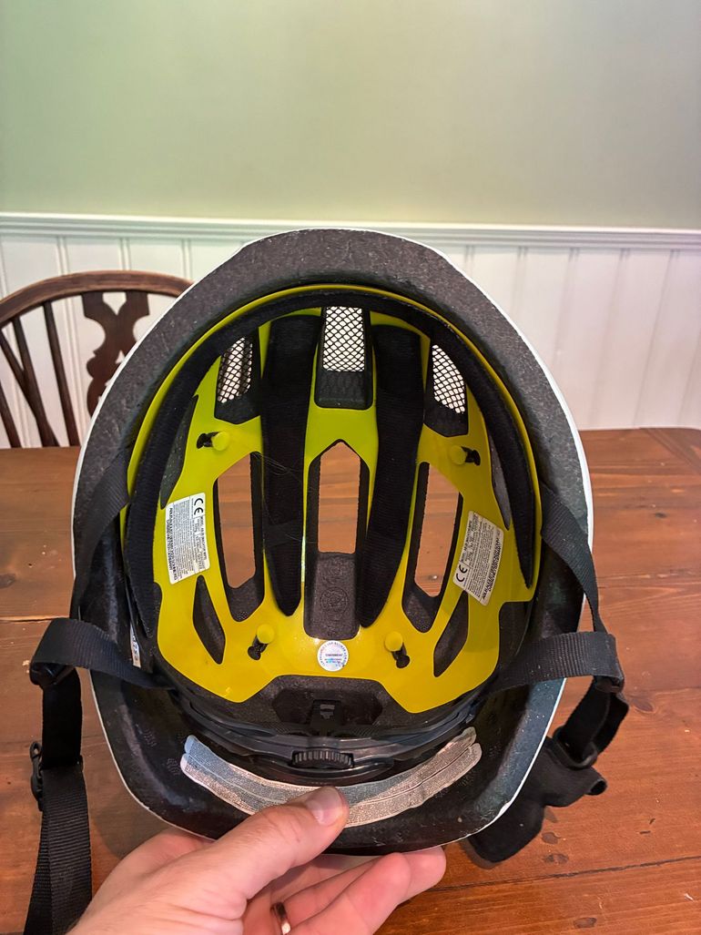 Used ABUS FIETSHELM 2022 bike — image 4 of 6