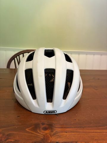 Used ABUS FIETSHELM 2022 bike — image 2 of 6