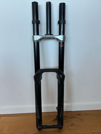 Używany RockShox Boxxer Ultimate CHARGER 2.1 27.5 bike