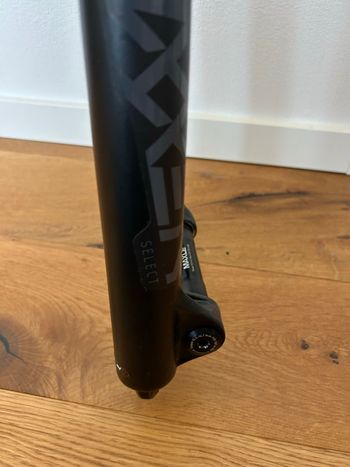 Używany RockShox Boxxer Ultimate CHARGER 2.1 27.5 bike — zdjęcie 16 z 23