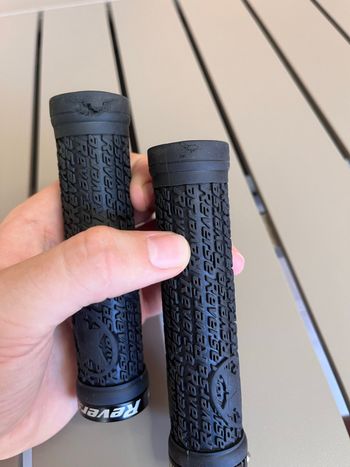 Used Reverse Components stamp Lock-on grips 30mm black bike — image 9 of 9