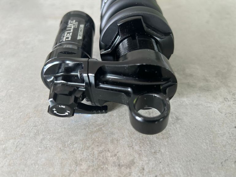Używany RockShox Super Deluxe Coil Ultimate 230x65mm bike — zdjęcie 4 z 7