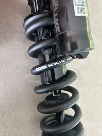 Używany RockShox Super Deluxe Coil Ultimate 230x65mm bike — zdjęcie 6 z 7