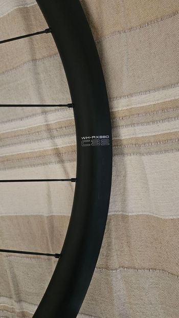 Używany Shimano GRX WH-RX880 C32 Carbon 2025 bike — zdjęcie 5 z 5