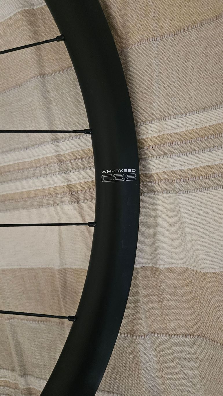 Używany Shimano GRX WH-RX880 C32 Carbon 2025 bike — zdjęcie 5 z 5