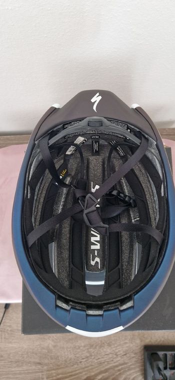 Used Specialized evade 3 2024 bike — image 7 of 8