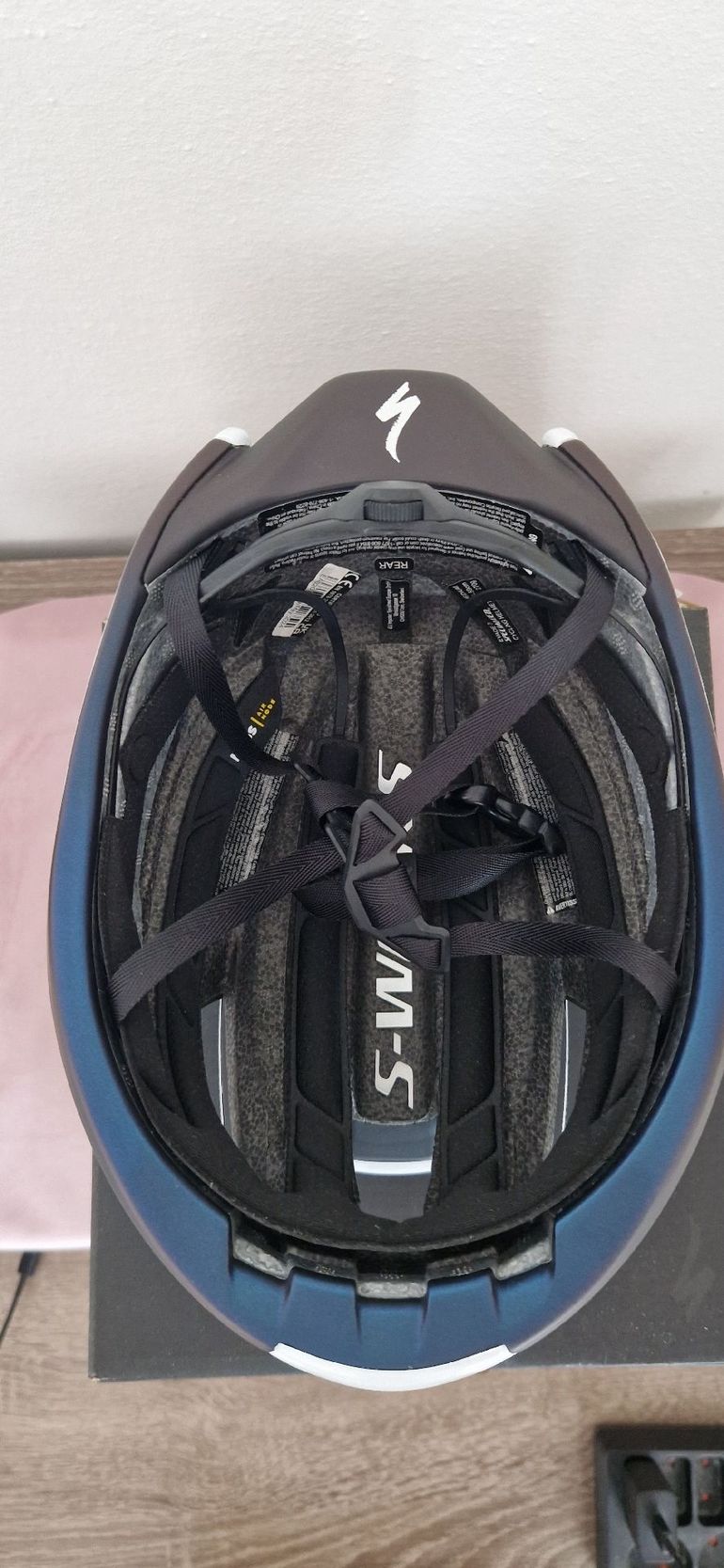 Used Specialized evade 3 2024 bike — image 7 of 8