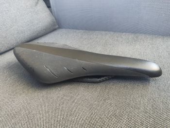 Brugt Fizik Arione R1 Carbon braided Saddle bike